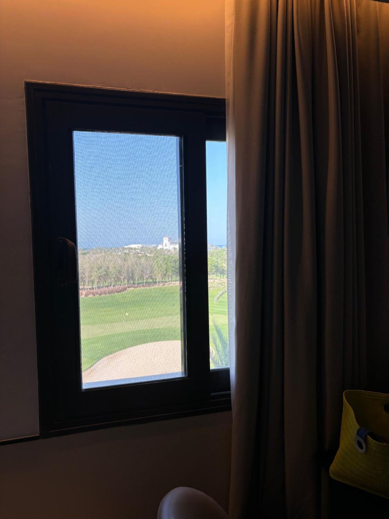 Serviced In Address Golf Apartment